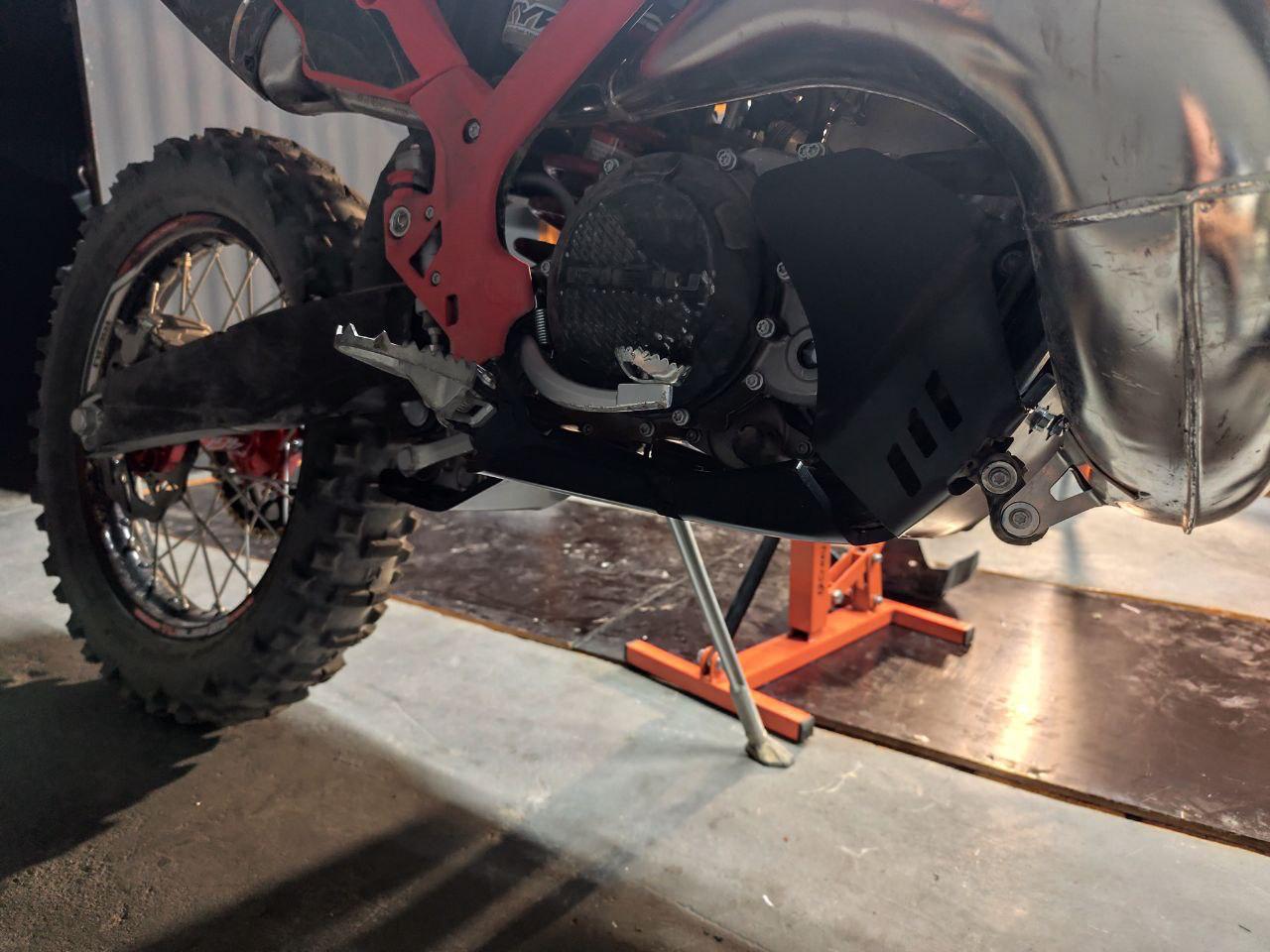 Skid Plate Rieju MR 300 2026