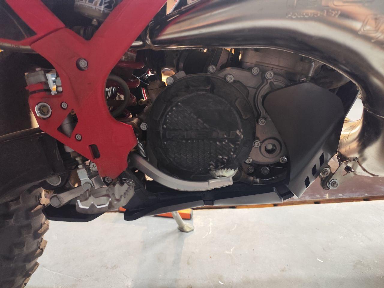 Skid Plate Rieju MR 300 2026