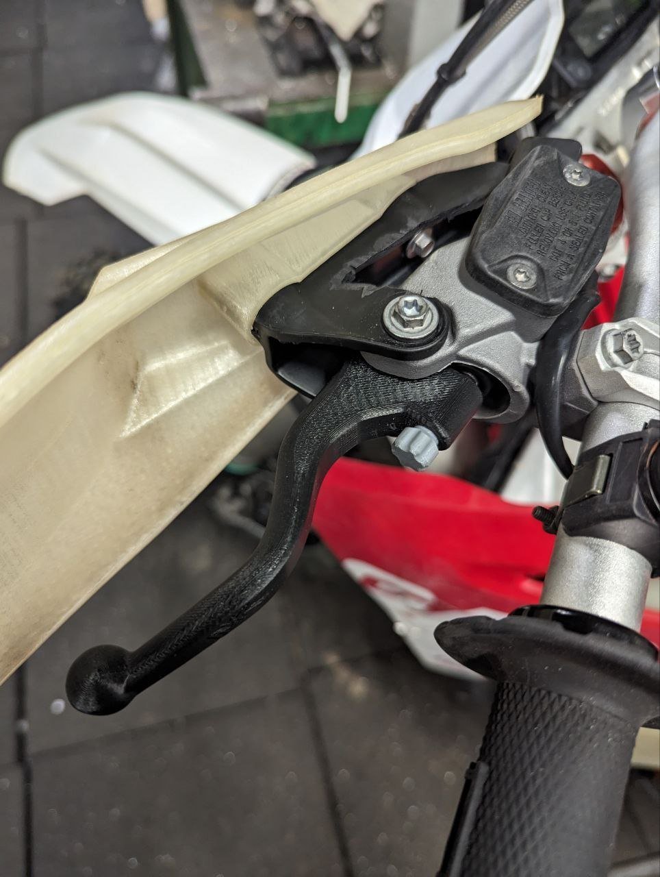 Unbreakable clutch Lever | HUSQVARNA TE\TF | GAS GAS EC\ECF | for BRACKTEC