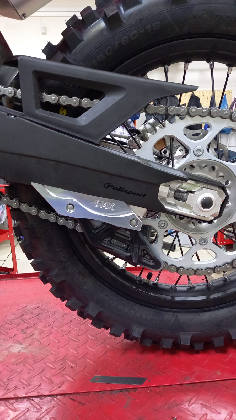 Chain trap protection KTM | Husq | Gas Gas | 2017-2023 |