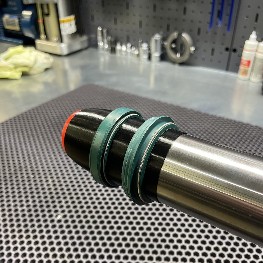 Herramienta universal para retenes de horquilla (33 mm - 50 mm)