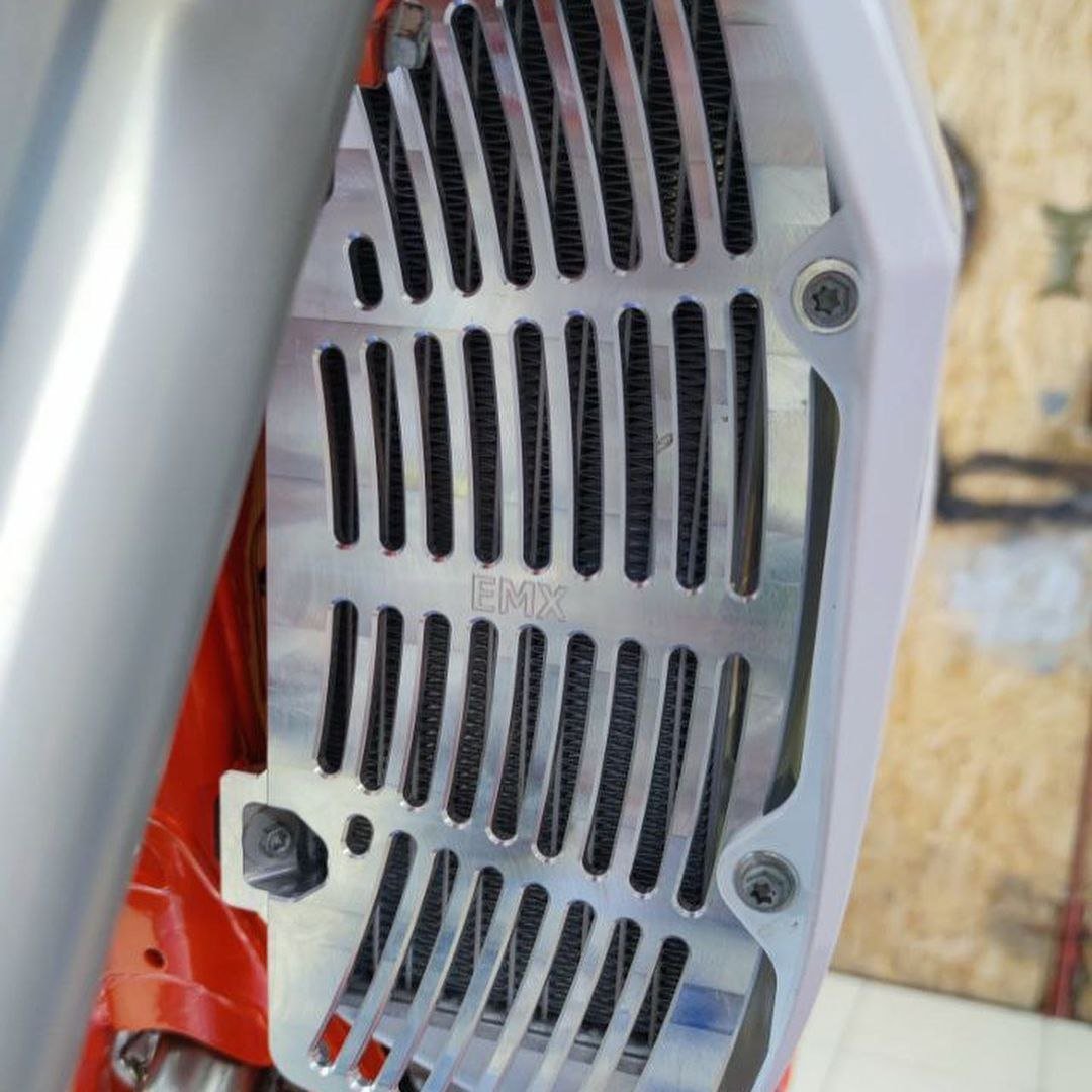Fully milled radiator guard KTM | Husq | Gas Gas | 2017-2024 | TPI | TBI