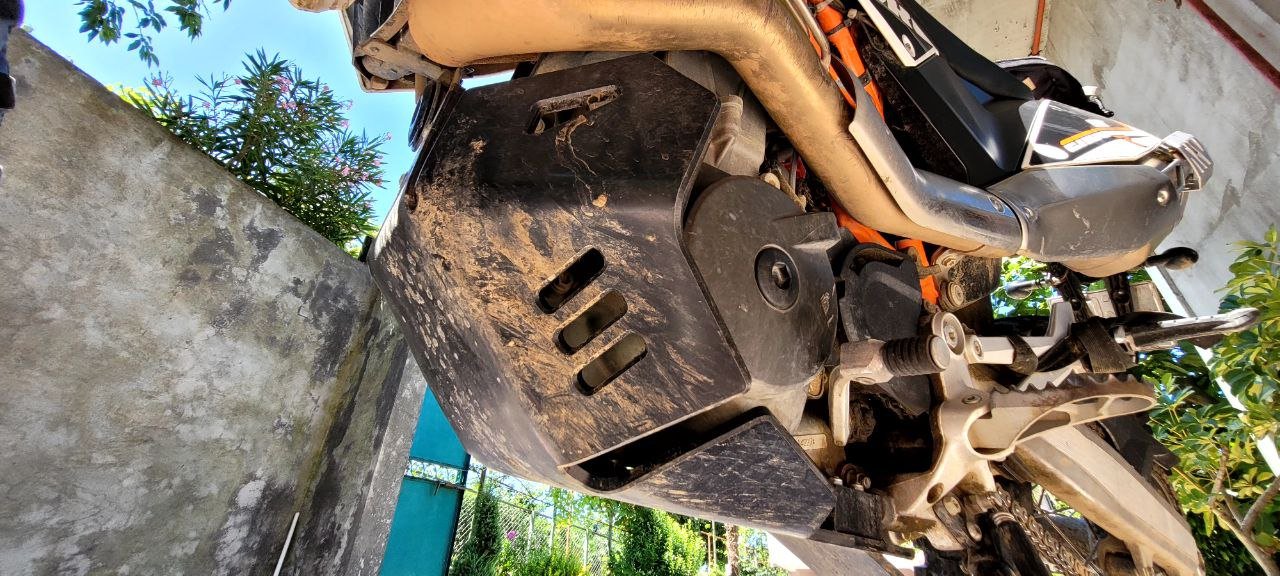 KTM 690 skid plate