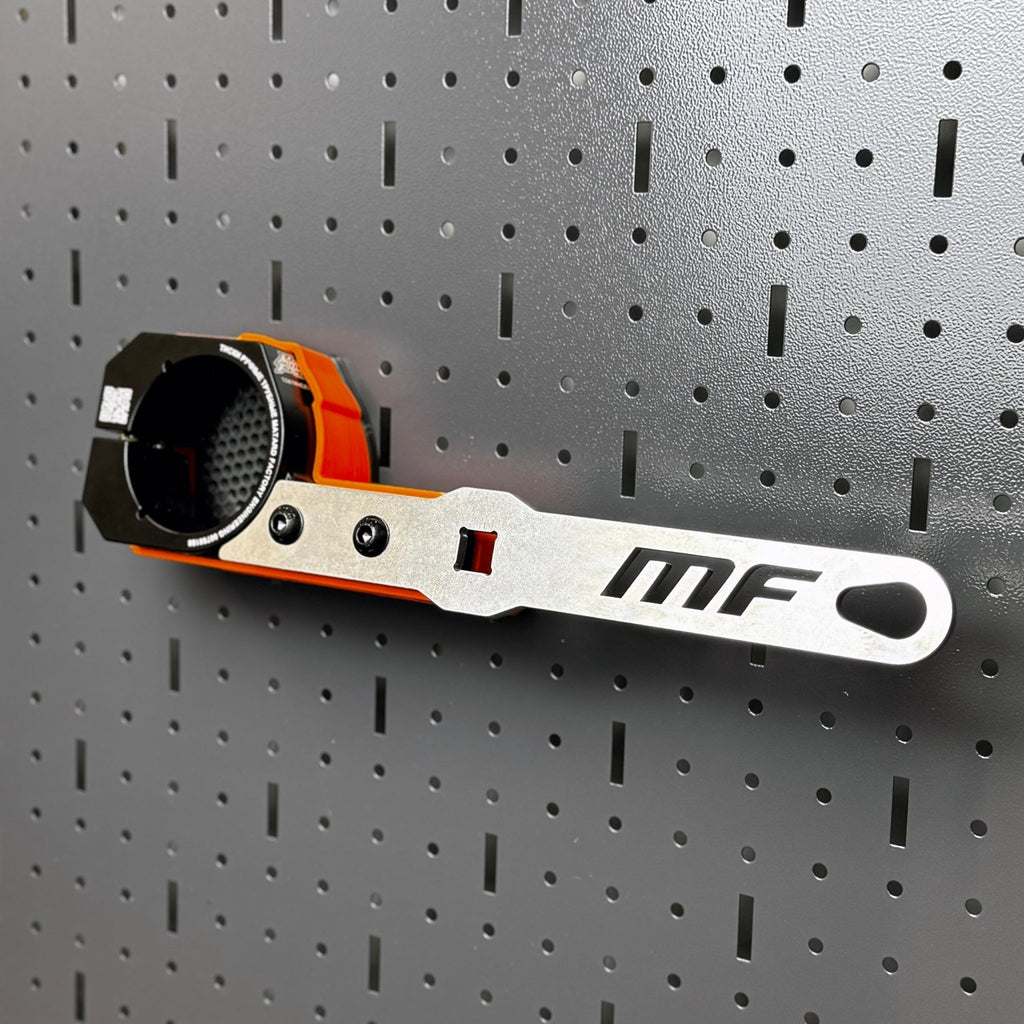 Soporte magnético de pared y tablero perforado para prensas de tubo manuales (25 x 25 x 4,9 cm)