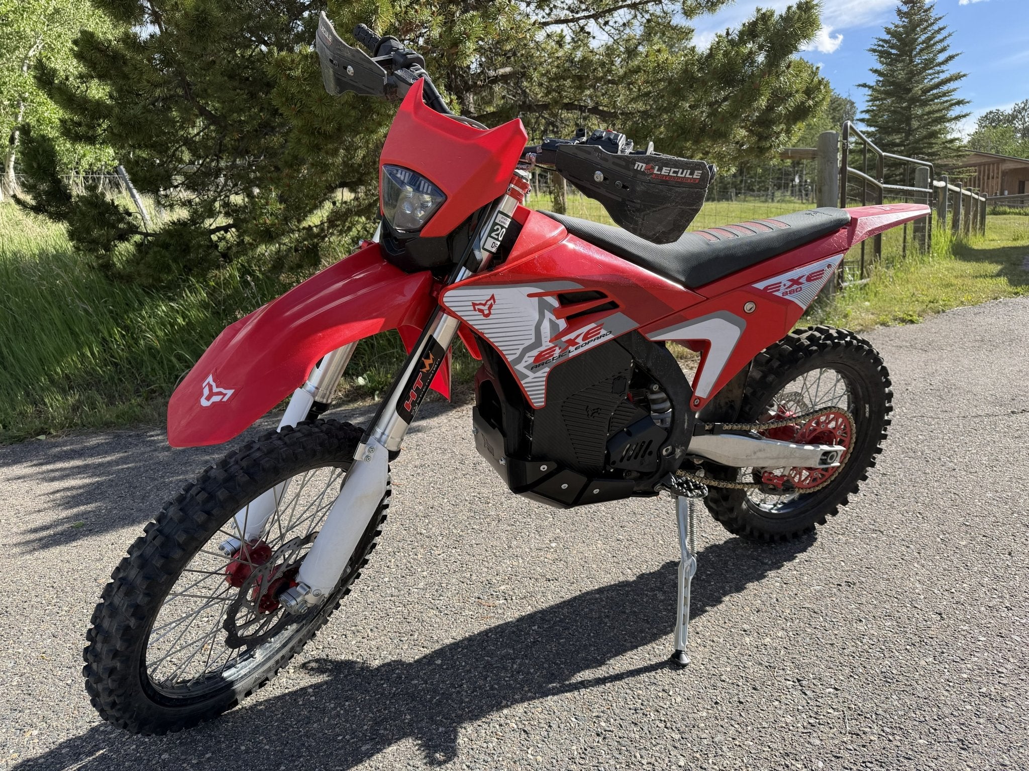 Skid Plate Arctic Leopard EXE 880 | 2025-2026 |