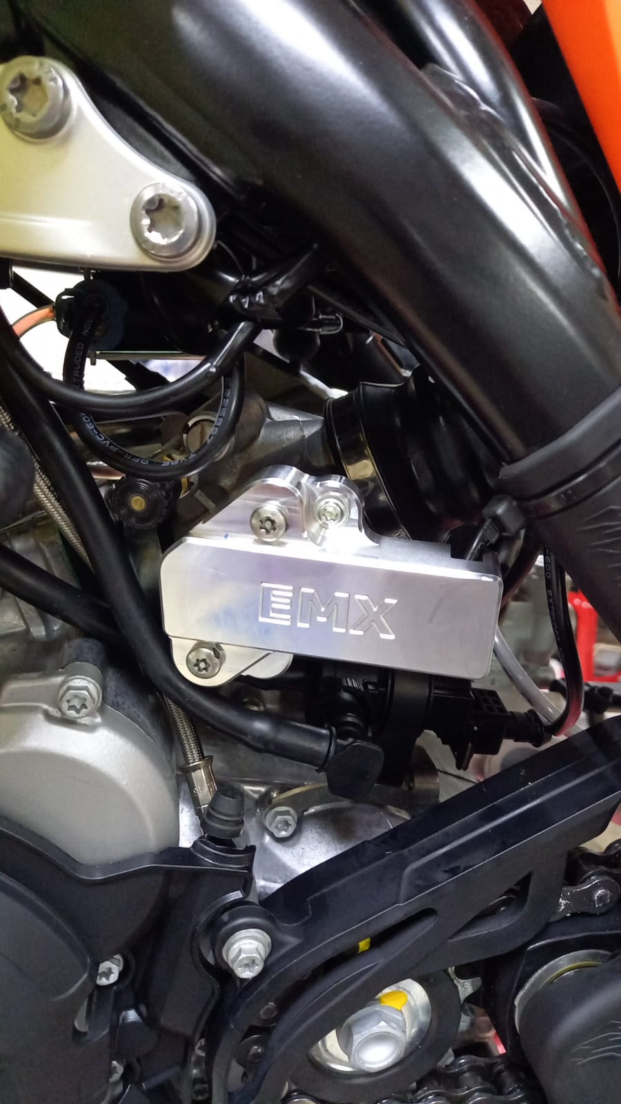 Throttle position sensor protection KTM | Husq | Gas Gas | 2017-2024 |