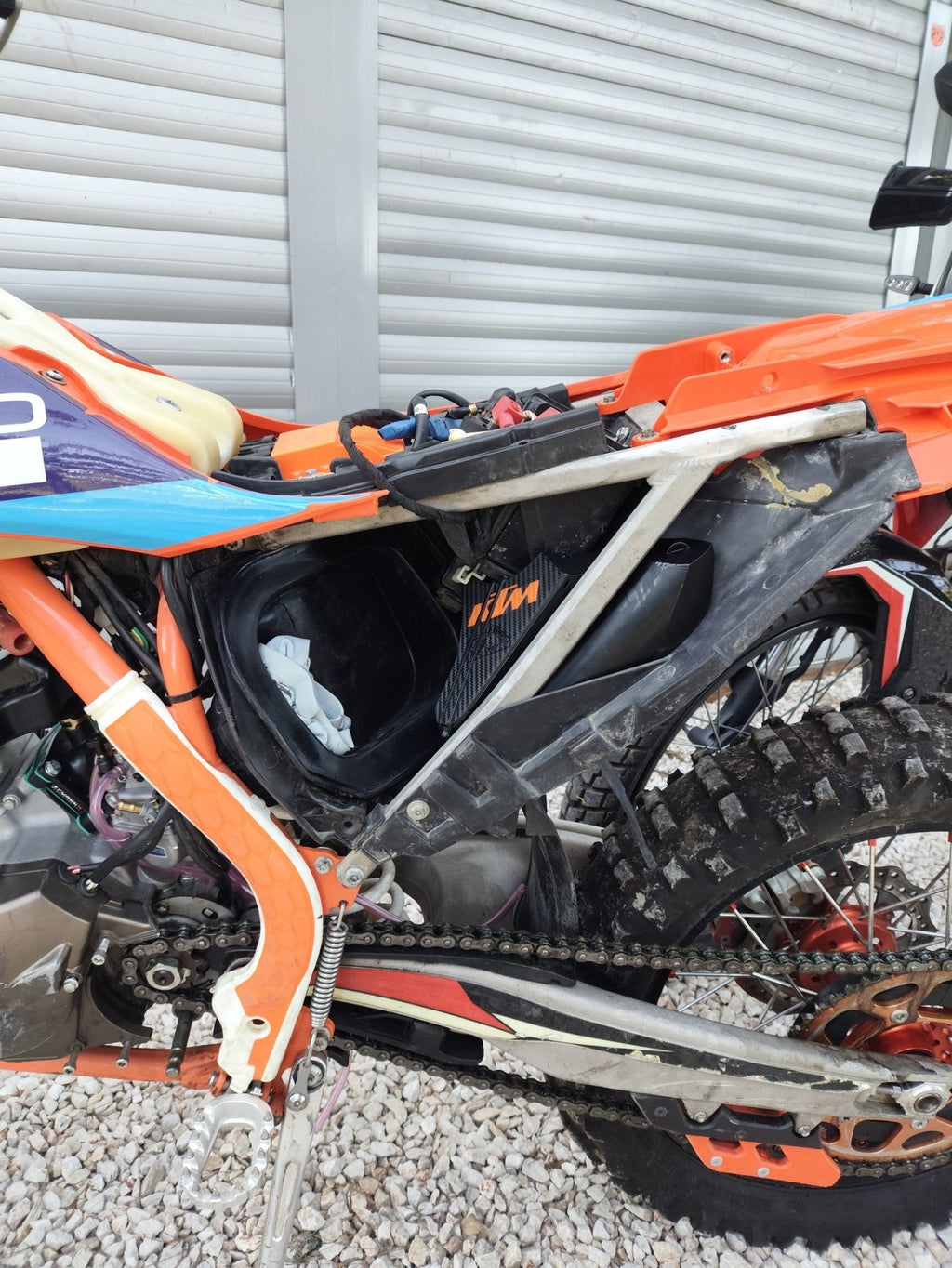 Caja de herramientas para KTM | HUSQVARNA | Gas Gas 250-300 TPI | Año modelo 2021-2023