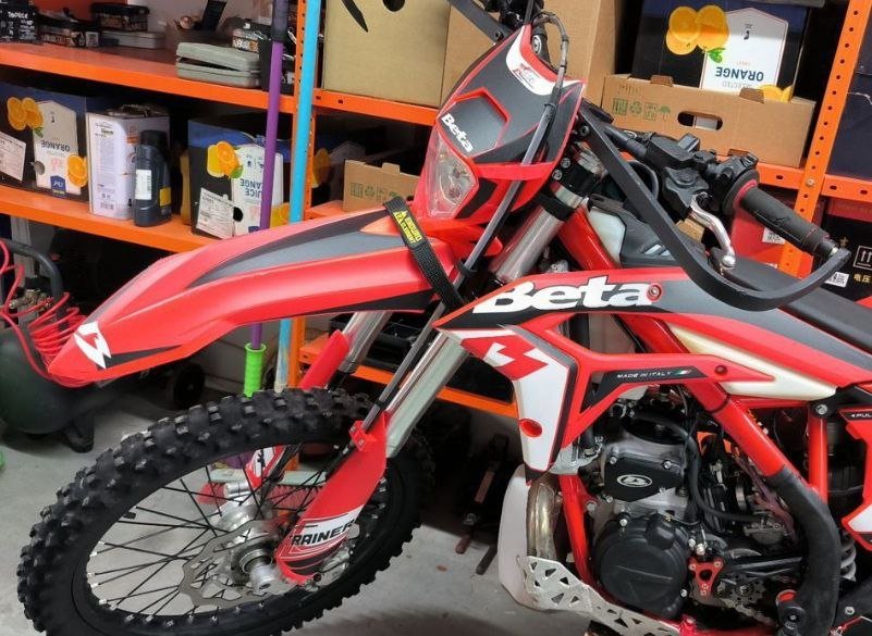 Hand Guard Beta RR/Xtrainer 250-480 | 2014 - 2024 | handle bar 28 mm